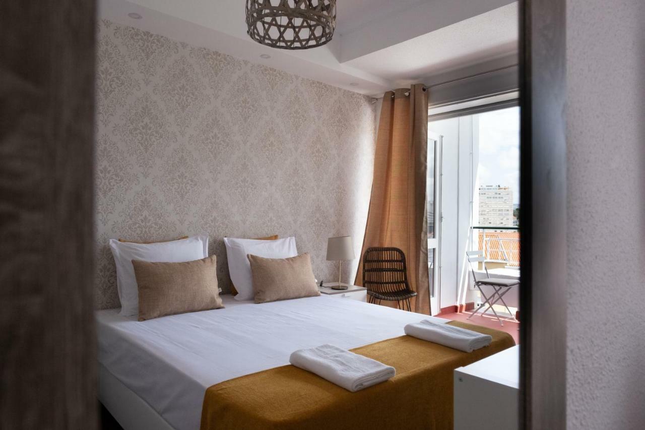 4U Lisbon Suites & Guesthouse VII Airport Bagian luar foto