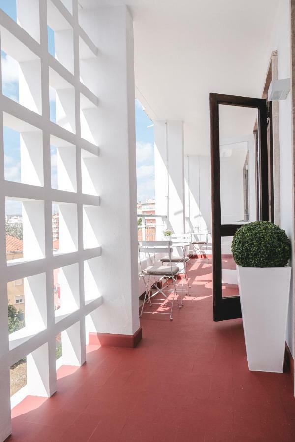 4U Lisbon Suites & Guesthouse VII Airport Bagian luar foto